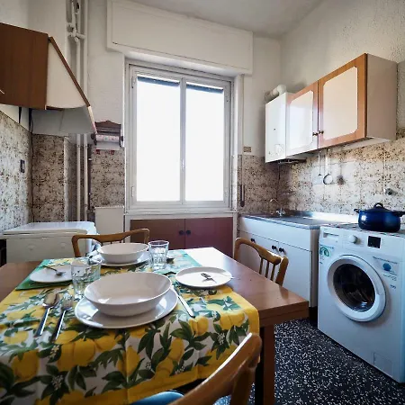Casa San Martino Con Vista, Balcone E Ascensore Apartment