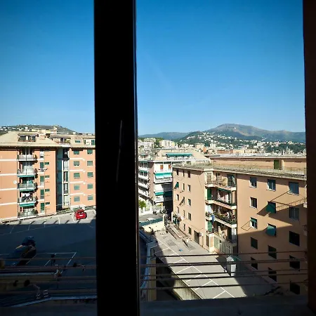 Casa San Martino Con Vista, Balcone E Ascensore Genua