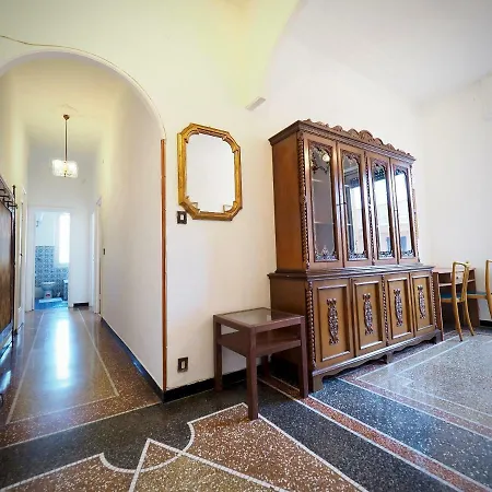 Appartement Casa San Martino Con Vista, Balcone E Ascensore *