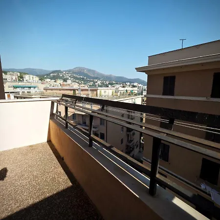 Appartement Casa San Martino Con Vista, Balcone E Ascensore *